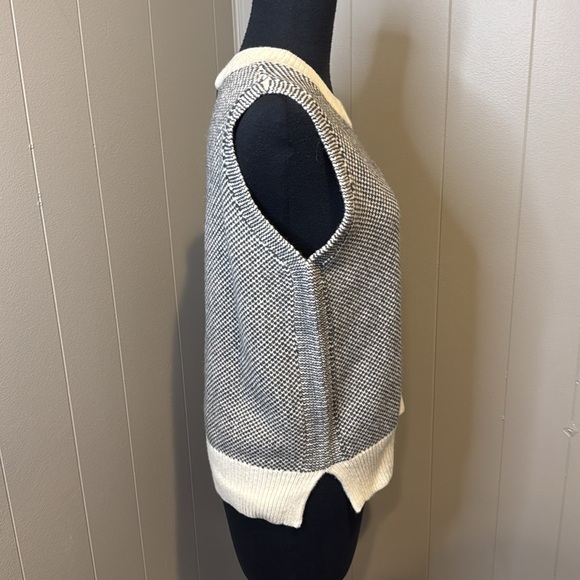 NWT Zaket and Plover Women’s Small Sweater Vest Knit Pocket Wool - Picture 3 of 8